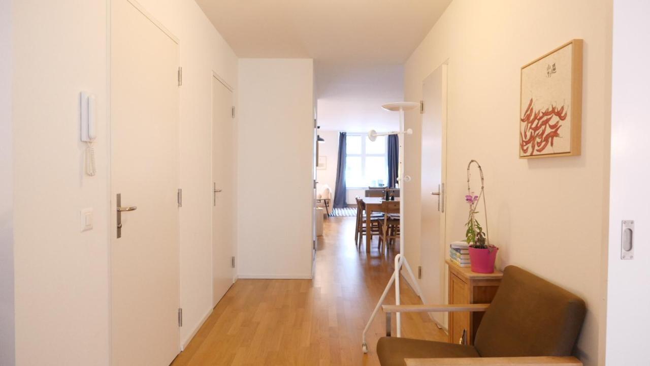 In Swiss Home - Marktplatz Spalenberg Loft バーゼル エクステリア 写真